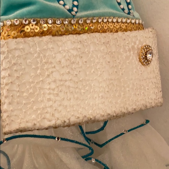 Seafoam green Irish step dress. - Picture 6 of 10